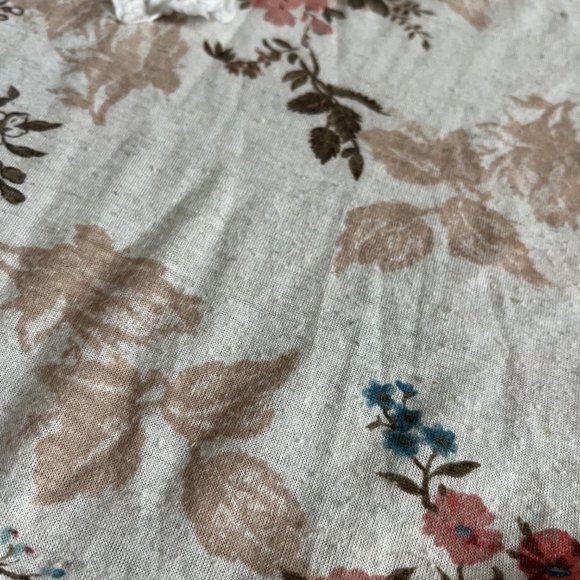 !!SOLD!! Triple Flowy Boho Tops Bundle - Picture 5 of 12